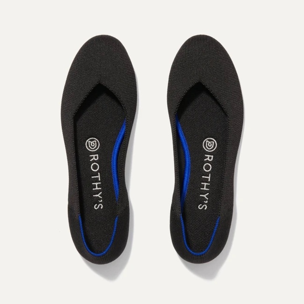 LIKE NEW! Rothy’s black flats W10 (fits like a 9)